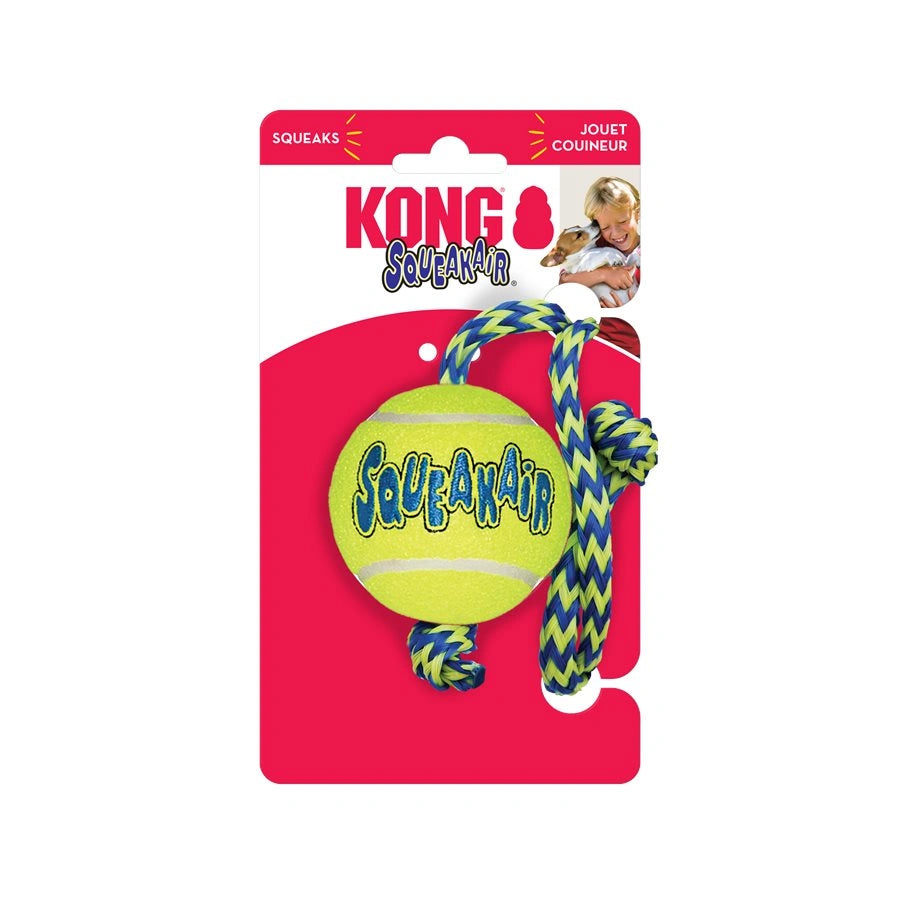 KONG AirDog Squeakair Ball Mediana con Cuerda para Perro